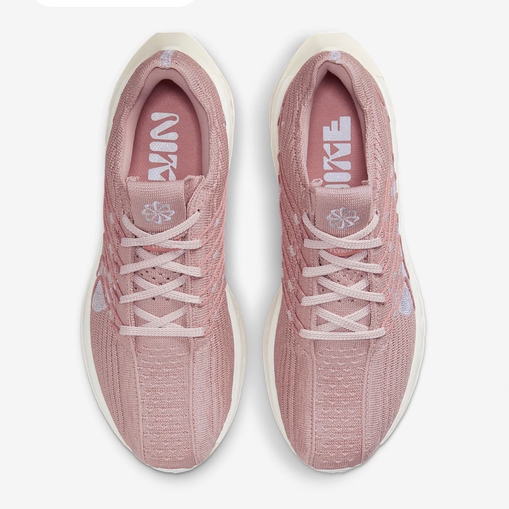 Nike Pegasus Turbo
Women's Road Running Shoes size 9 nude color flexible